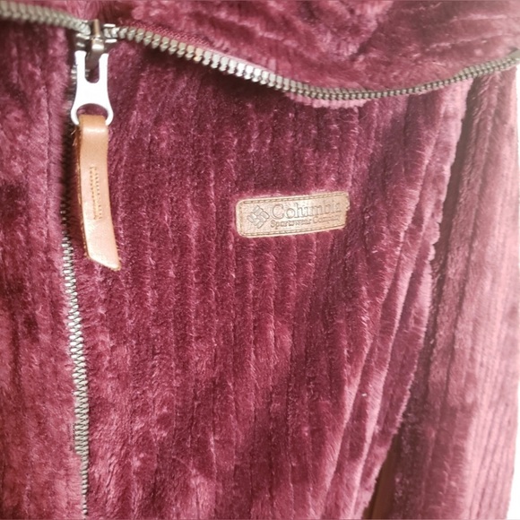 Columbia Fireside Burgundy Sherpa Fleece  (S) - Picture 10 of 12
